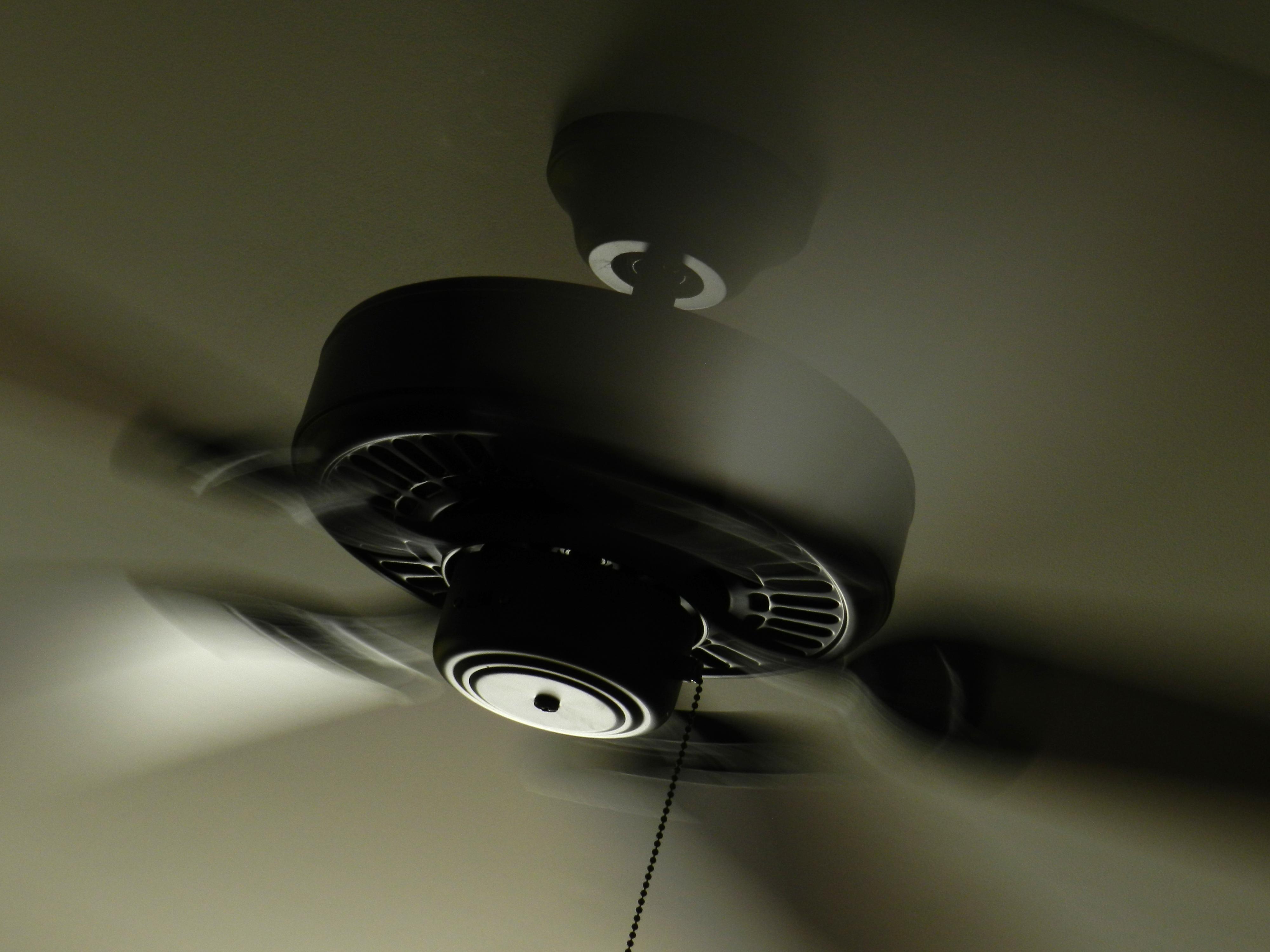 Tips to lower electricity bill during the summer